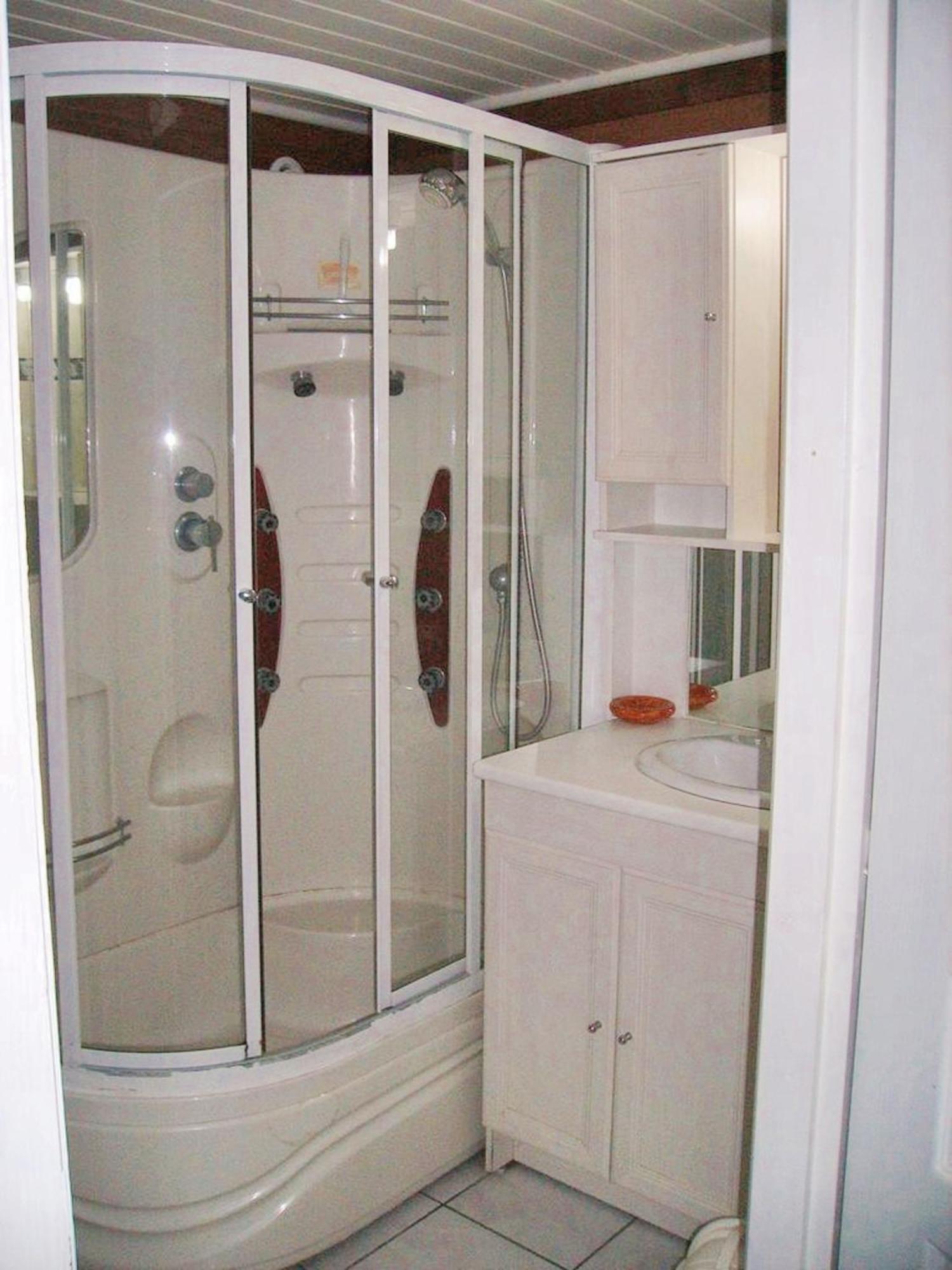Appartement Charmant A Breuillet Avec Jardin Spacieux Екстер'єр фото