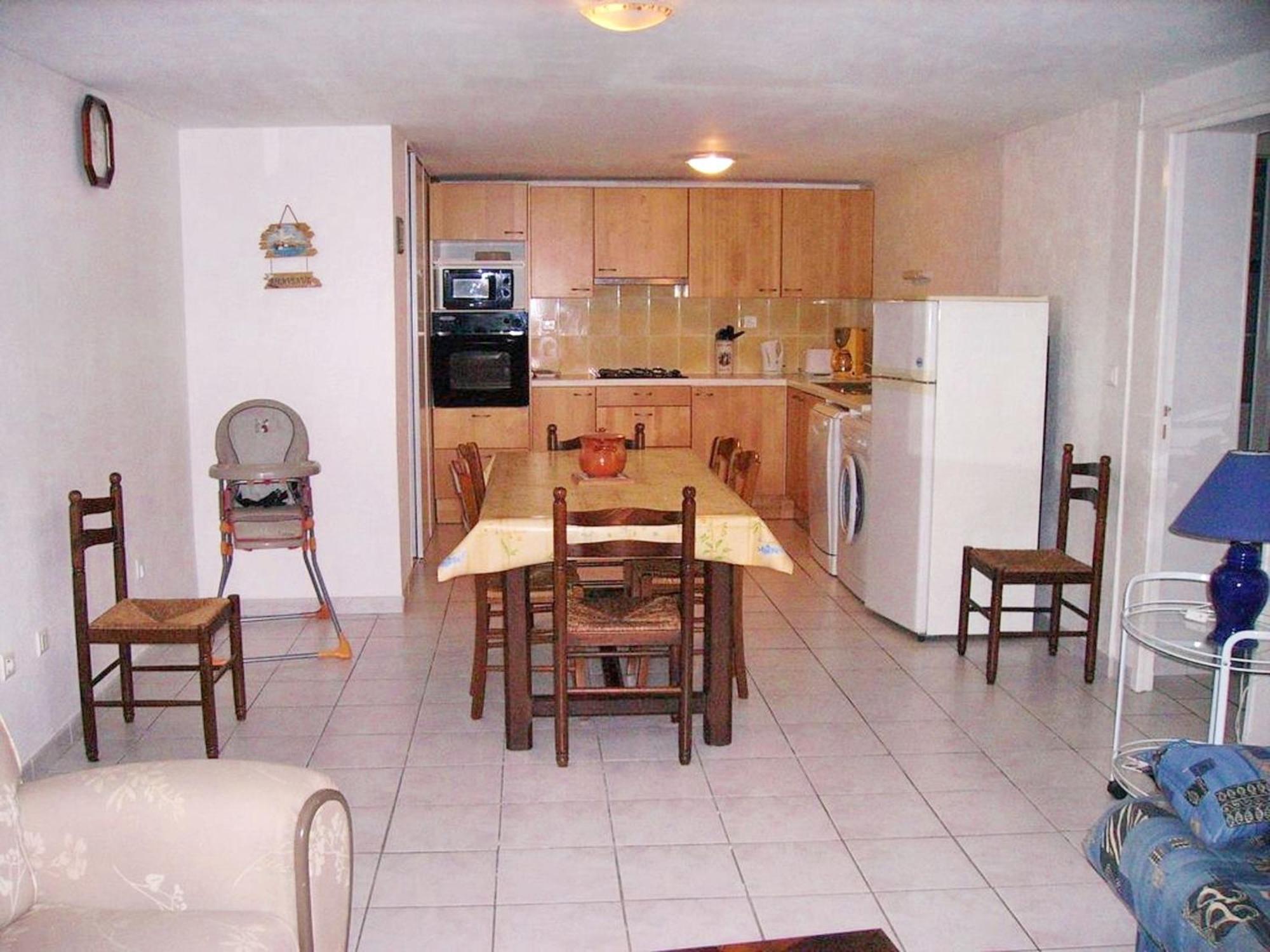Appartement Charmant A Breuillet Avec Jardin Spacieux Екстер'єр фото